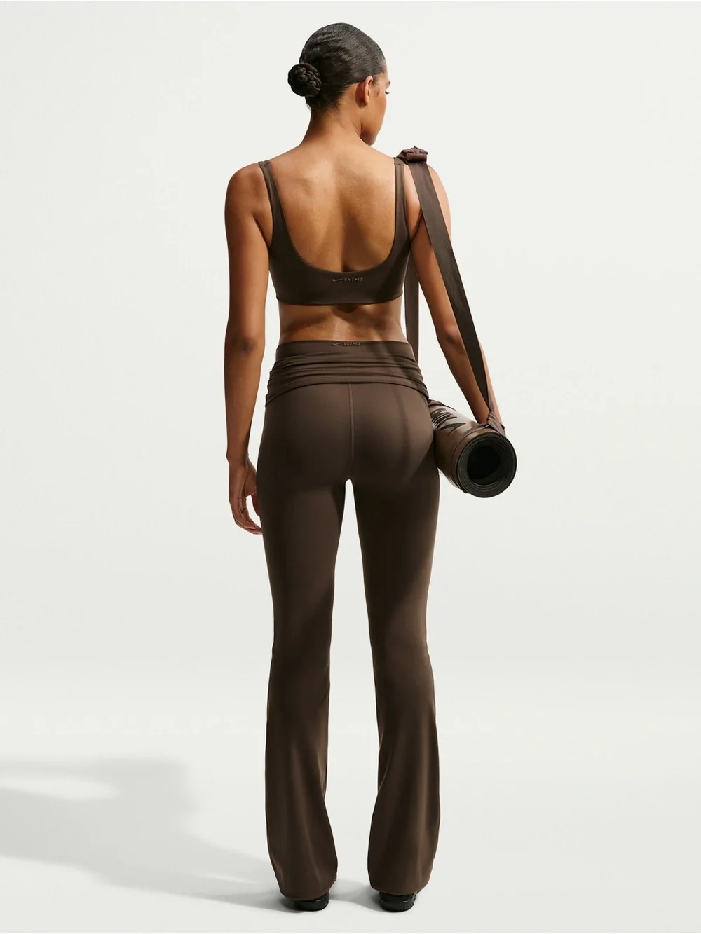 NIKE X SKIMS (G15) Matte Scoop Neck bra | Color Dark Sepia | Size 2X - Picture 5 of 9